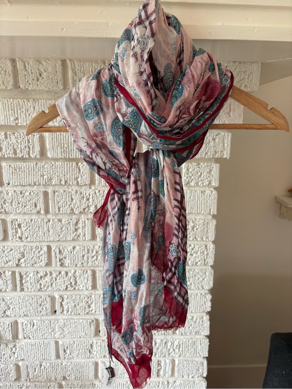 NWT VAKKO Scarf